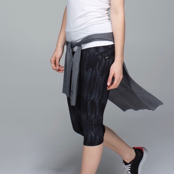 Lululemon Top Speed Crop leggings - Picture 3 of 11